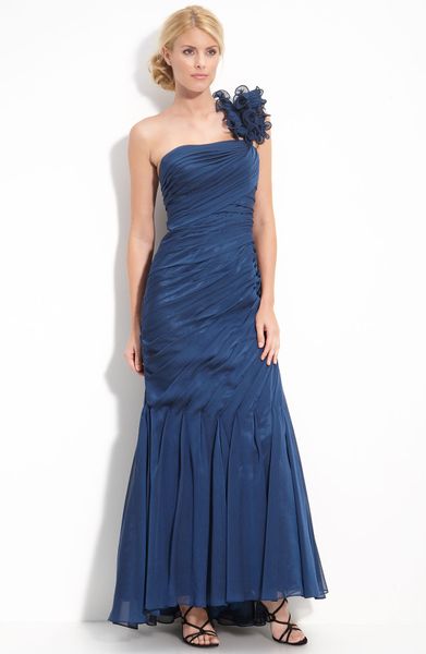 navy blue adrianna papell gown