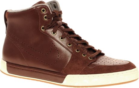 brown nike air trainers