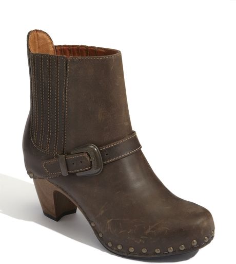 dansko brown boots