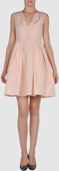  Short Dresses 
