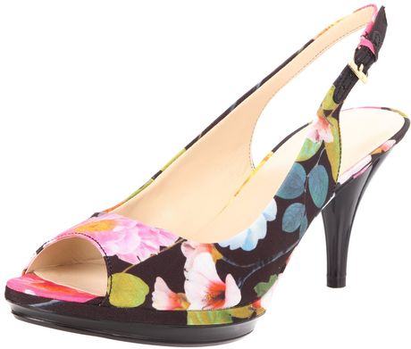 Nine West Womens Sharina Platform Sandal in Multicolor (black combo fabric) - Lyst