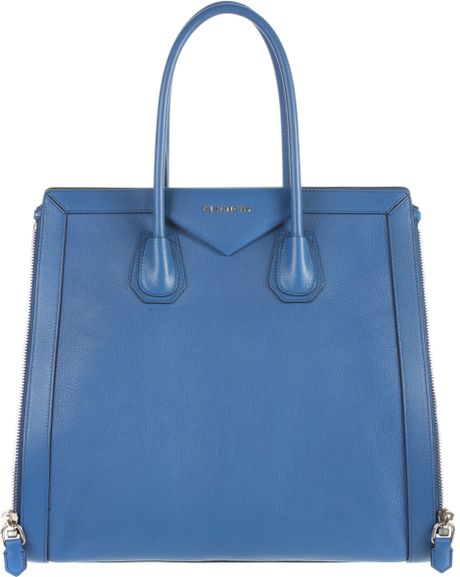 Givenchy Ziptrimmed Antigona Tote in Grained Vachetta Leather in Blue - Lyst