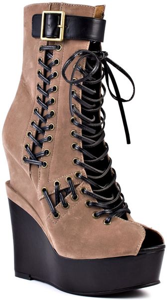 Michael Antonio Studio Cameo  Taupe Velvet in Brown (taupe) - Lyst