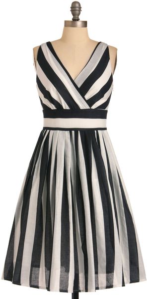 ModCloth Glamour Power To You Dress in Stripes - Lyst