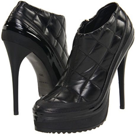 Burberry Quilted Leather Platform Ankle Boot in Black (b) - Lyst