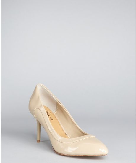 Mark + James By Badgley Mischka Taupe Patent Leather Fain Pumps in Beige (taupe) - Lyst