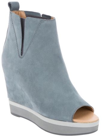  Wedge Shoe 