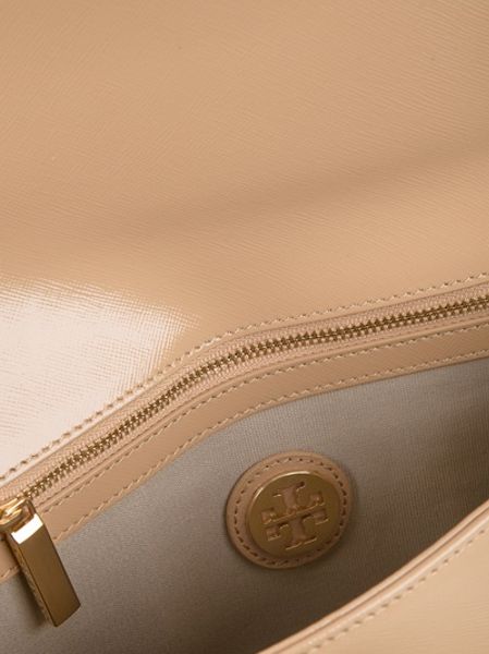 tory burch clutch tan