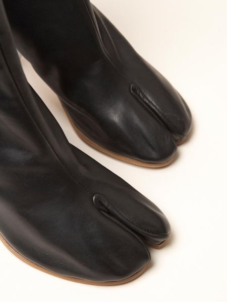 margiela split toe shoes