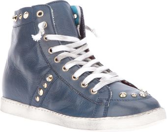  Studded Sneaker 