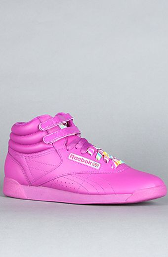 Reebok The Hi Reign Sneaker in Neon Purple - Lyst