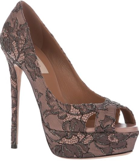 Valentino Lace Pumps in Brown (pink) - Lyst