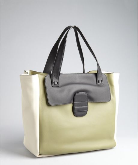 Marc Jacobs Olive and Ivory Leather Tote in Green (olive) - Lyst