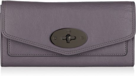 Mulberry Postmans Lock Continental Leather Wallet in Purple (lilac) - Lyst