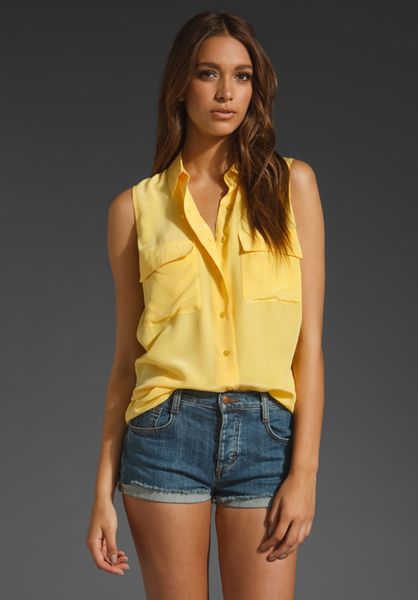 Equipment Sleeveless Signature in Yellow (super lemon) - Lyst
