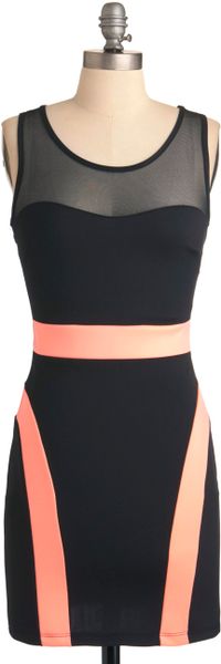 Modcloth Sleek Cest La Vie Dress in Pink (coral) - Lyst