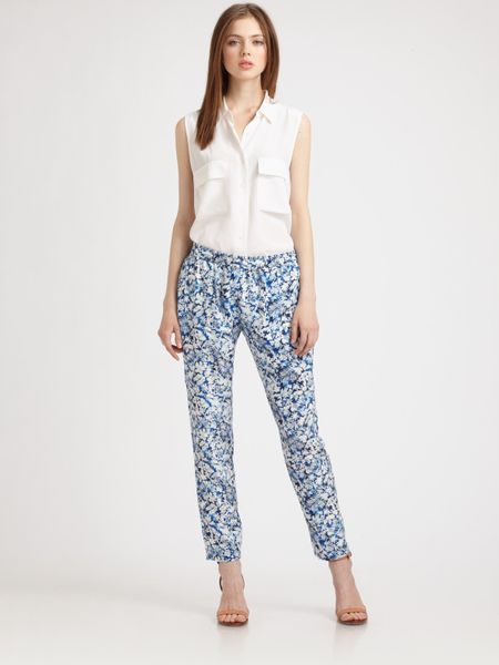 Theory Jesha Bermuda Print Silk Skinny Leg Pants in Blue - Lyst