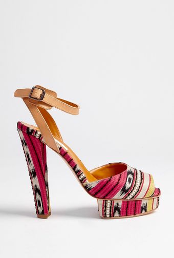  Tribal Jacquard Heel 