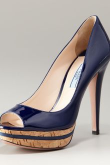 Prada Cork Platform Patent Open-toe Navy Pump - Lyst