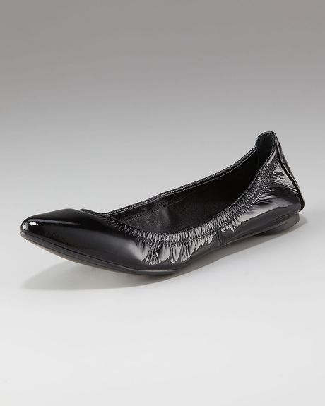 Tory Burch Eddie Pointedtoe Ballerina Flat in Black - Lyst