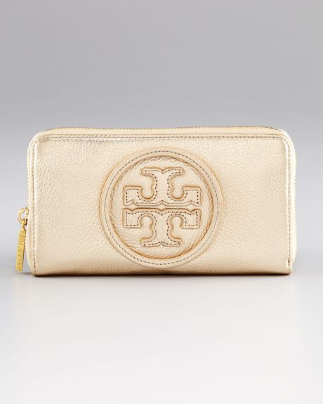 Tory Burch Stacked Logo Continental Wallet in Gold - Lyst