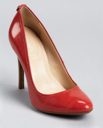  Pumps Whinnie 