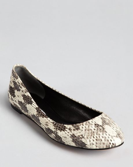 vera wang ballet flats