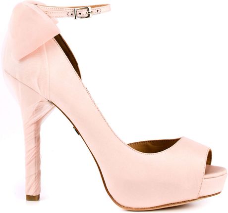 badgley mischka blush heels
