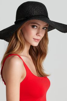 Juicy Couture Wide Brim Sun Hat with Patent Bow - Lyst