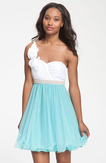 Way-in One Shoulder Rosette Colorblock Dress - Lyst