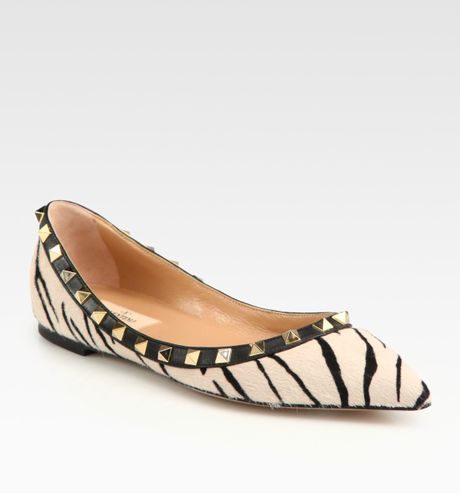 Valentino Rockstud Tiger printed Pony Hair Flats in Beige - Lyst