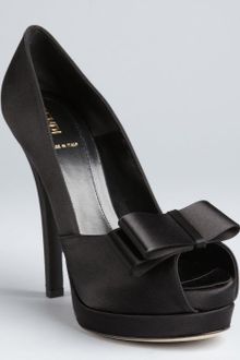 Fendi Black Satin Platform Peep Toe Pumps - Lyst
