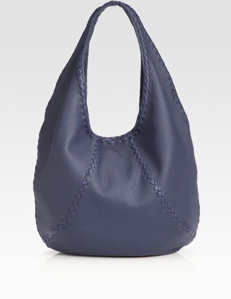 Bottega Veneta Cervo Large Leather Hobo Bag in Blue (navy) Bottega Veneta Cervo Large Leather Hobo Bag in Blue (navy)