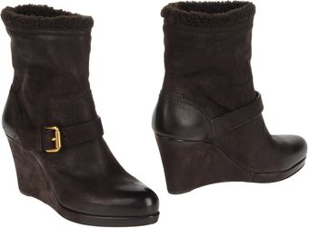  Carshoe Ankle Boots 