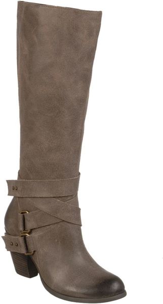 fergie tan boots