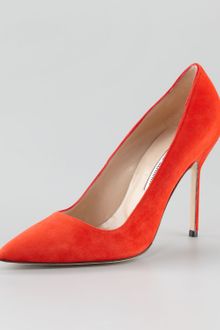 Manolo Blahnik 'BB' Suede Pointed Toe Pump - Lyst
