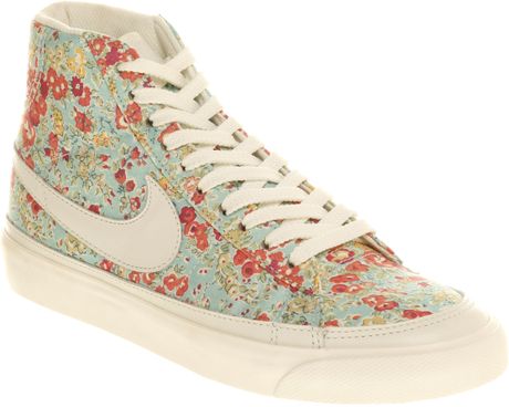 nike blazer liberty