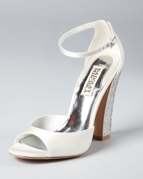 badgley mischka block heel sandals