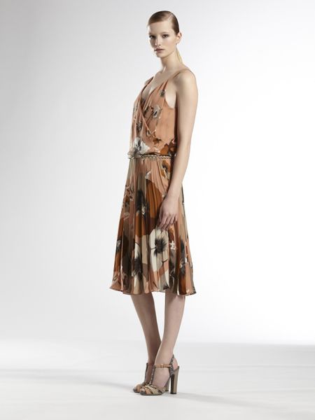 Gucci Silk Floral Dress in Beige (tan) - Lyst