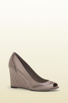 Gucci Johanna Opentoe Brogue Mid Wedge Pump - Lyst