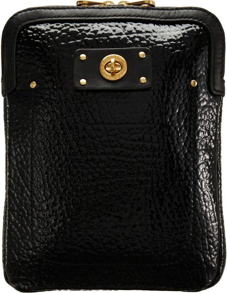 Marc By Marc Jacobs Patent Turnlock Ipad® Case in Black (gold) - Lyst