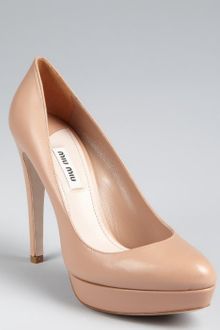 Miu Miu Nude Leather Point Toe Platform Pumps - Lyst