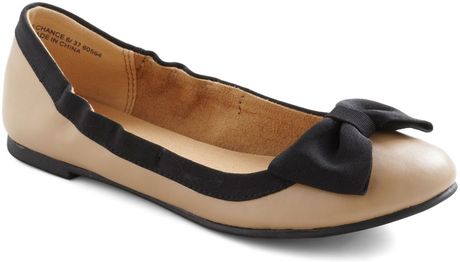 Modcloth Chesapeake Beige Flat in Beige - Lyst