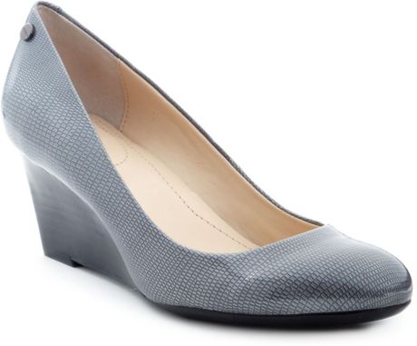 calvin klein wedge pumps