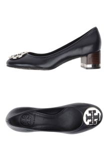 Tory Burch Closedtoe Slipons - Lyst