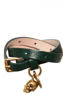 Alexander McQueen Skull Charm Leather Bracelet - Lyst