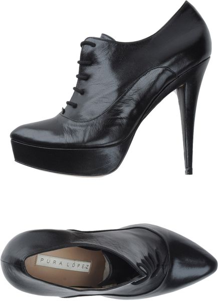 Pura Lopez Laced Shoes in Black - Lyst