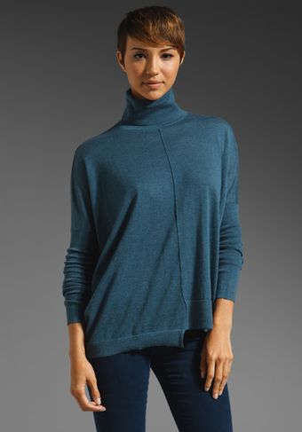 Autumn Cashmere Boxy Turtleneck with Uneven Hem - Lyst