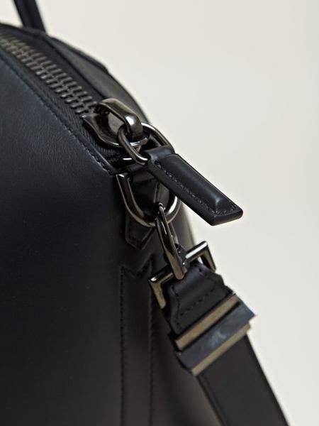 Givenchy Small Antigona Bag in Black | Lyst