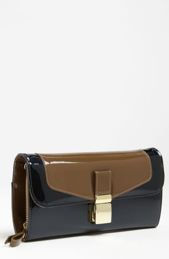 London Fog Essex Patent Clutch - Lyst
